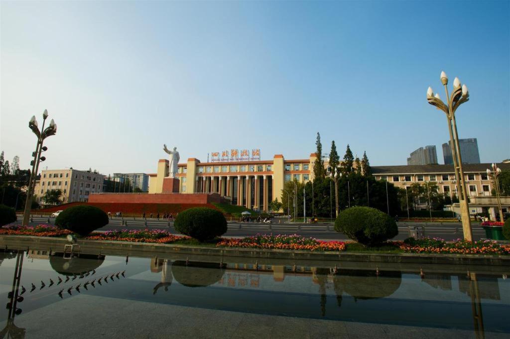 Ibis Chengdu Chunxi Road Shudu Mansion Hotel Kültér fotó