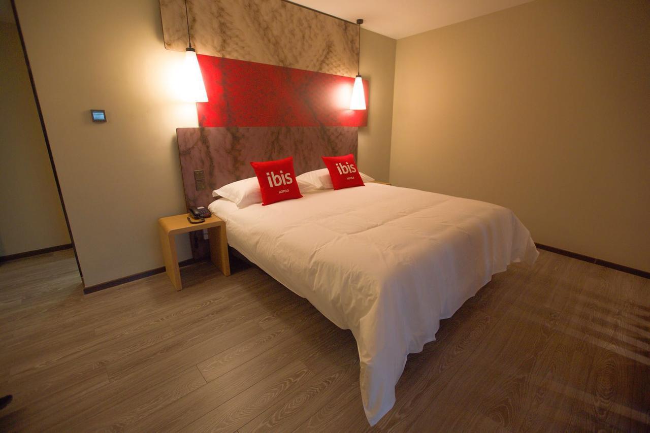 Ibis Chengdu Chunxi Road Shudu Mansion Hotel Kültér fotó